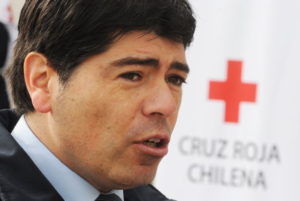 El vicepresidente de Cruz Roja Chilena, <b>Patricio Acosta</b>, presentó una serie ... - foto_0000000120130629141455