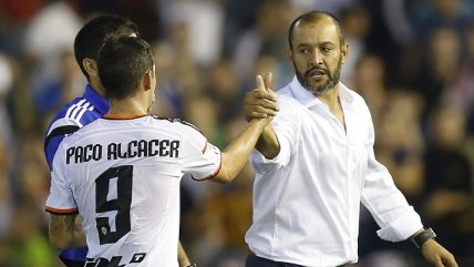 Valencia derribó a Córdoba y es líder en la liga española