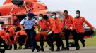 Autoridades indonesias recuperaron siete cadáveres del avión de AirAsia