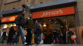 Johnson's es la multitienda que menos responde los reclamos de sus clientes.