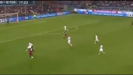 Genoa goleó a Torino y se acerca a los puestos de Europa League