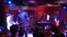 Johnny Depp comparte escenario con figuras del rock en evento benéfico