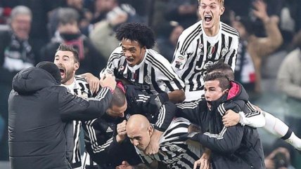 Juventus superó a Napoli y quedó líder en Italia