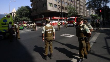El operativo por explosión en galería del centro de Santiago - Cooperativa.cl