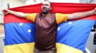 El chavismo y la oposición marchan en Caracas a favor y en contra del Supremo