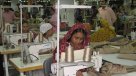 Bangladesh: Miles de trabajadores abandonaron fábricas textiles por ola de calor