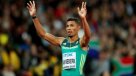 Sudafricano Van Niekerk se consolidó en los 400 metros en ausencia de un enfermo Makwala