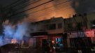 Incendio afectó al menos a 15 locales comerciales en el centro de Talca