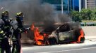 Auto se incendió en Costanera Norte