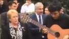 Michelle Bachelet cantó cueca en entierro de Nicanor Parra