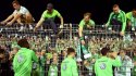La emotiva celebración de Wolfsburgo con sus hinchas tras ganar la promoción en Alemania