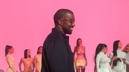   Kanye West dirigió artísticamente gala de premios porno 