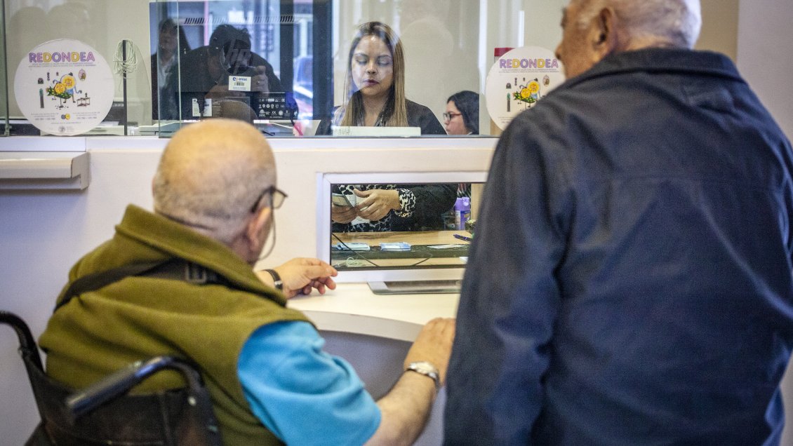 M S De Mil Pensionados Recibir N El Aguinaldo De Fiestas Patrias En