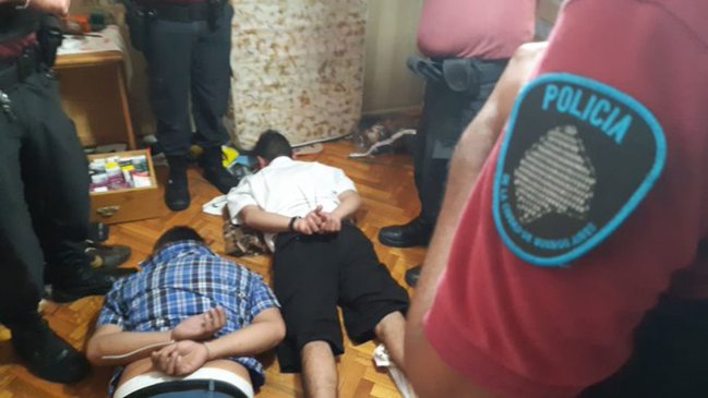  Asalto y toma de rehenes en Buenos Aires terminó con dos detenidos  