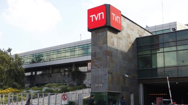  Gazmuri renuncio a TVN y Gobierno propuso a ex ministra de Bachelet  