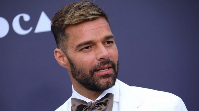  Ricky Martin sorprende y lanza EP 