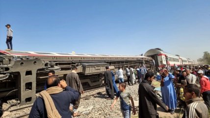  Tragedia en Egipto: Choque de trenes dejó 32 muertos y decenas de heridos  