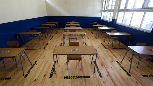  El 74% de los colegios públicos de comunas en transición no ha vuelto a clases presenciales  