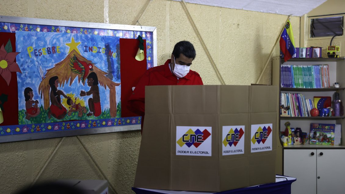 El Chavismo Arrasa En Las Elecciones Regionales Cooperativa Cl