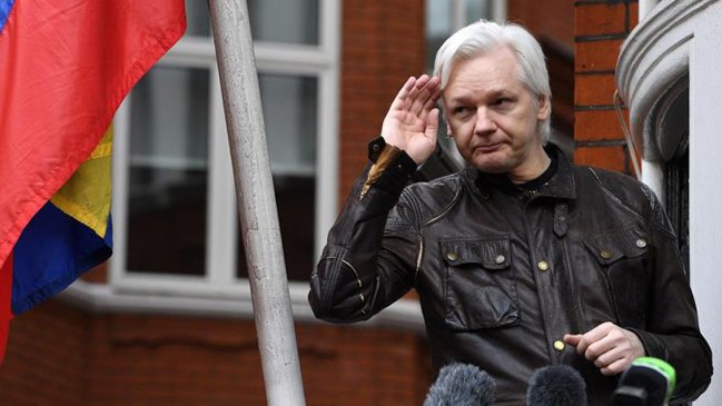   Julian Assange sufrió un derrame cerebral 