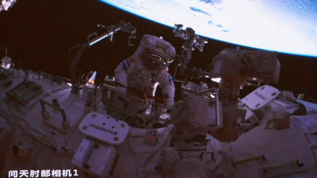   Tripulación de Shenzhou-14 realiza tercera caminata espacial 