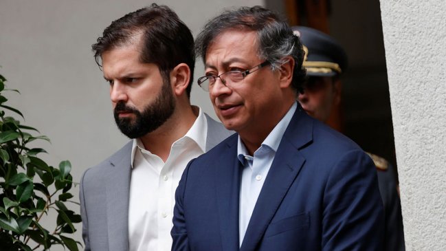   Petro suspende su último acto en Chile y vuelve a Colombia por gran derrumbe 