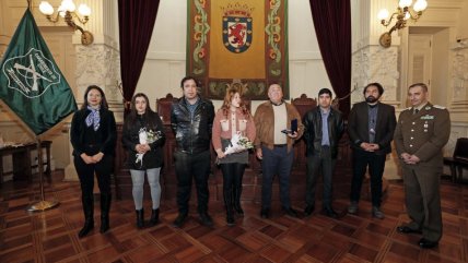  Alcaldesa de Santiago realizó homenaje póstumo al carabinero Daniel Palma  