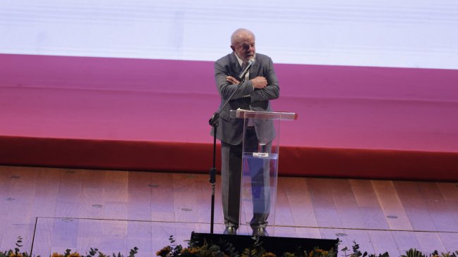  Lula criticó pifias a adversarios políticos: 