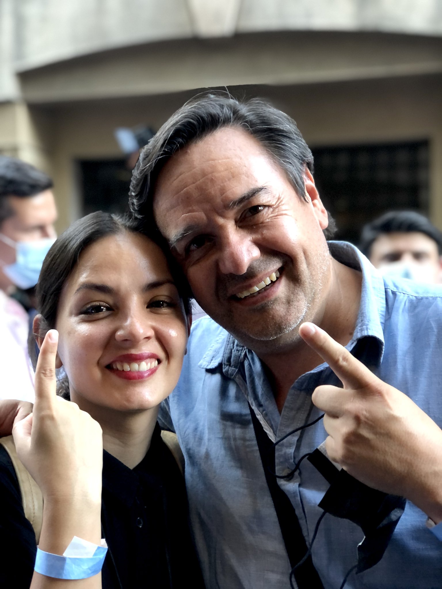 Carolina y Claudio Arredondo durante la campaña de Boric