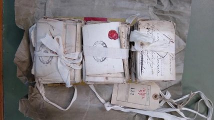   Descubren 100 cartas de amor a marinos franceses apresados a mediados del 1700 