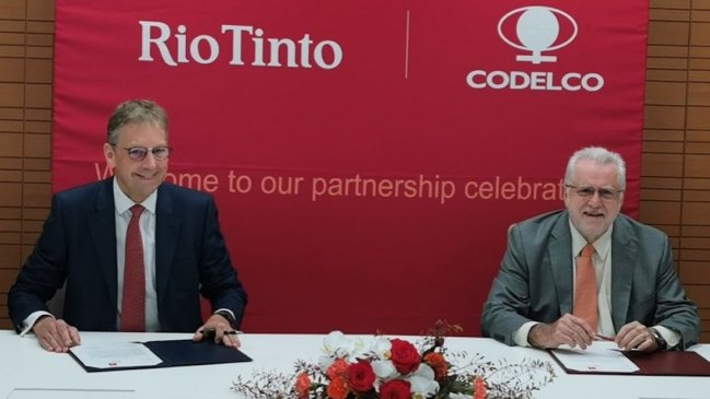  Codelco firmó alianza con Río Tinto para explorar y explotar cobre en Atacama  