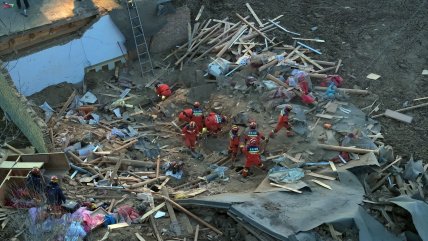   Continúan las tareas de rescate en noroeste de China tras terremoto que deja 127 muertos 