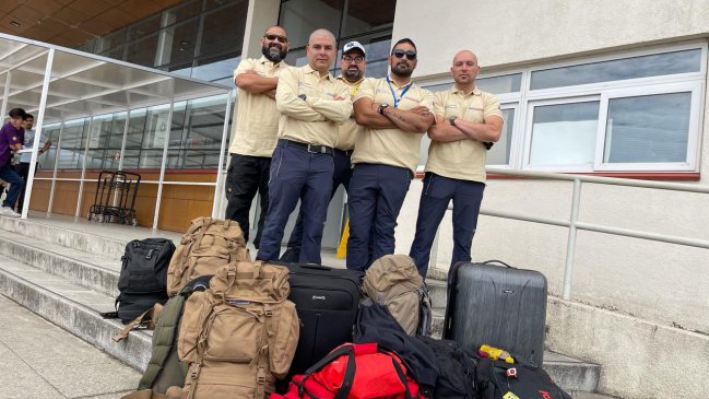   Equipo Médico de Emergencia de Los Ríos atiende a damnificados por incendios en Viña del Mar 