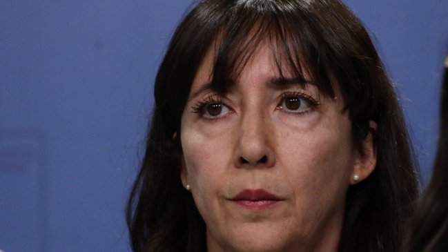  Exsubsecretaria Rojas renunció a Revolución Democrática  