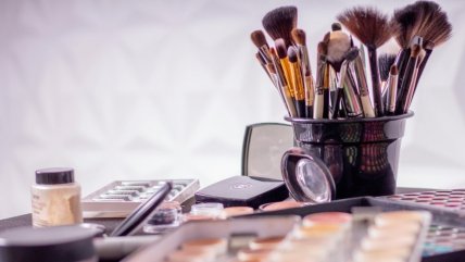   Congreso Futuro: Cosmeticorexia, la adicción a productos cosméticos 