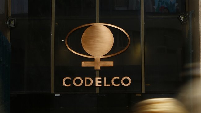 Codelco cerró 2023 con menor producción y una caída del 38% de aporte al fisco  