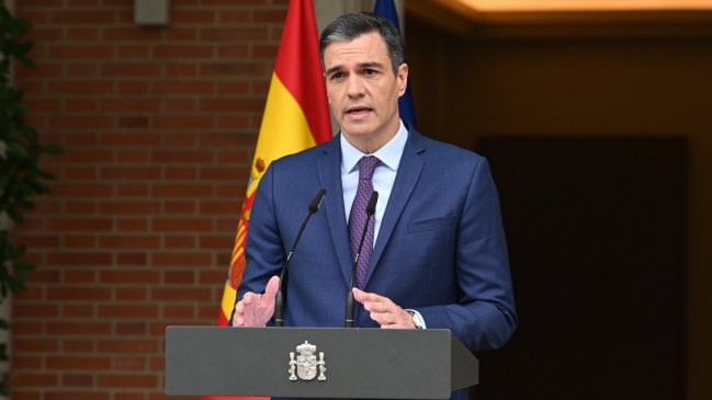  Sánchez reflexiona renunciar a la presidencia de España tras denuncia contra su esposa  