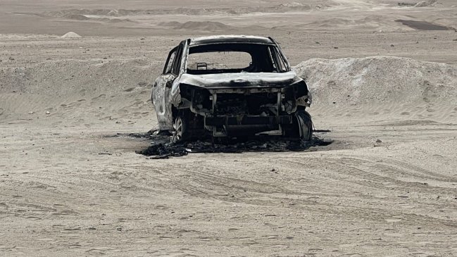   Encuentran dos cadáveres y un vehículo calcinado en Antofagasta 