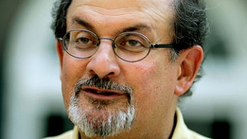   Irán recalcó que la condena a muerte a Salman Rushdie 