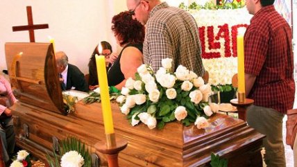 Público destacó legado musical y cultural que deja Eduardo 