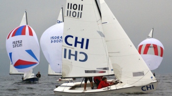 Alberto González perdió terreno en el Mundial de Lightning tras penalización