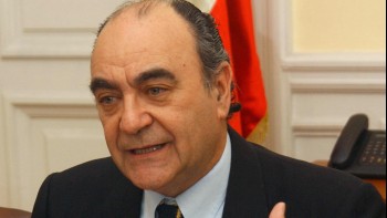 Diputado Cardemil criticó respuestas de Frei al cuestionario del caso Mirage