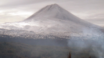 Onemi decretó alerta amarilla en volcán Llaima