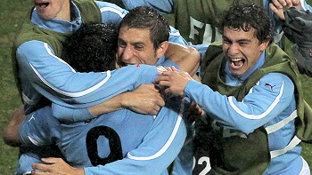 Uruguay quiere invocar al pasado y meterse en semifinales del Mundial ante el ilusionado Ghana