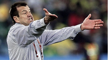 Dunga dio a conocer su salida de la selección brasileña tras ser eliminado de Sudáfrica 2010