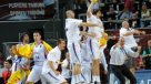 Serbia dejó fuera de competencia a los campeones del mundo de Baloncesto