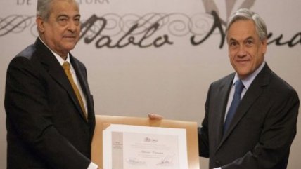 Antonio Cisneros: Vargas Llosa ya se había resignado a no recibir el Nobel