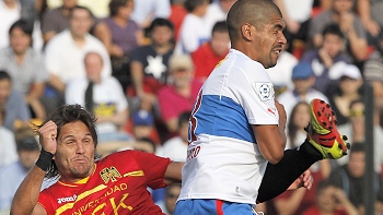 U. Española rescató un sufrido y polémico empate ante la UC por la Copa Libertadores