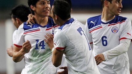   Matías Fernández con un impecable tiro libre igualó para Chile 