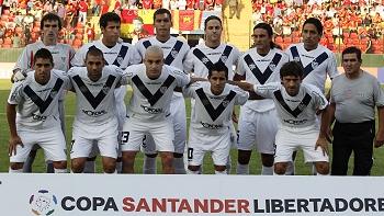 Vélez Sarsfield tiene prácticamente definido el equipo para desafiar a Universidad Católica